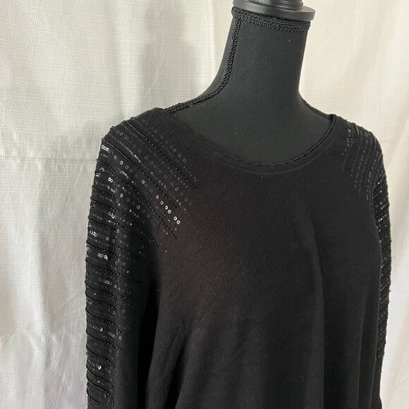 White House Black Market V-Neck Sequin Shoulder Sweater Medium - 0131 - Picture 5 of 6